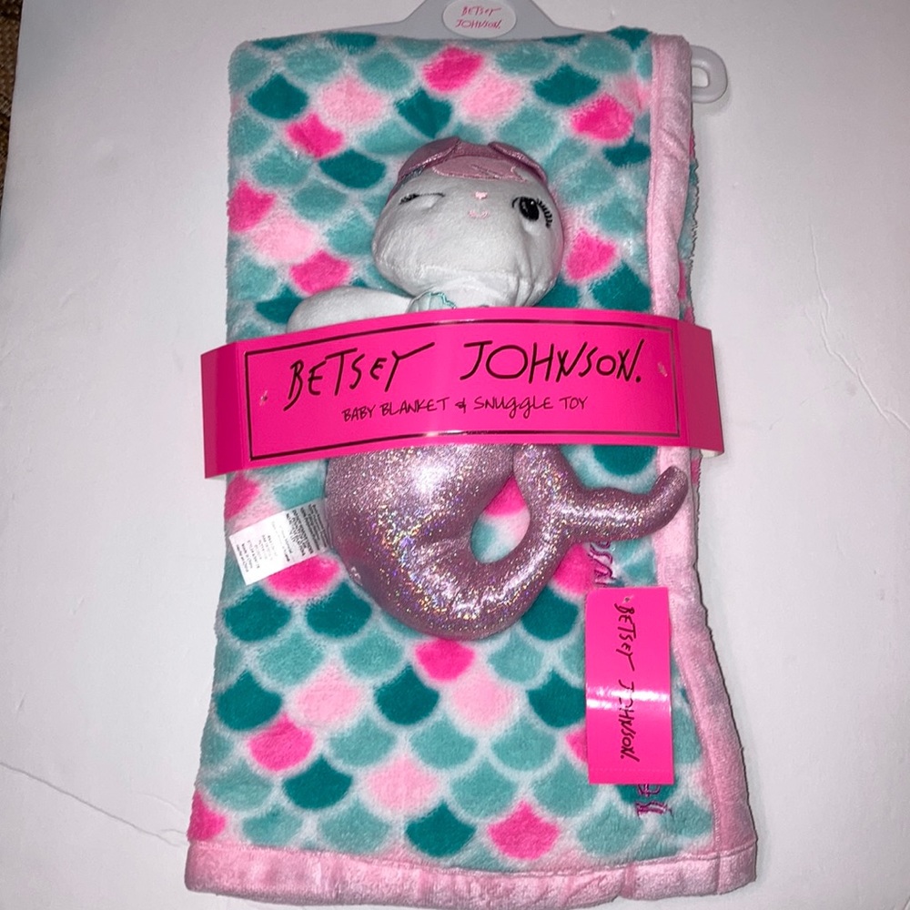 BETSEY JOHNSON BABY BLANKET & SNUGGLE TOY